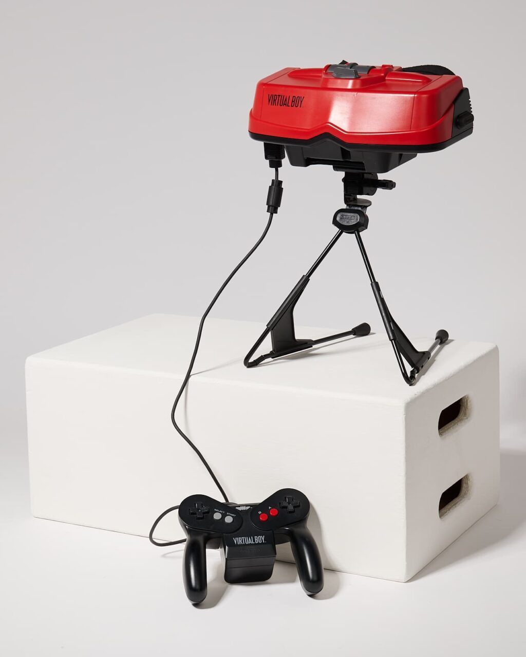 EC114 Virtual Boy Prop Rental - ACME Brooklyn