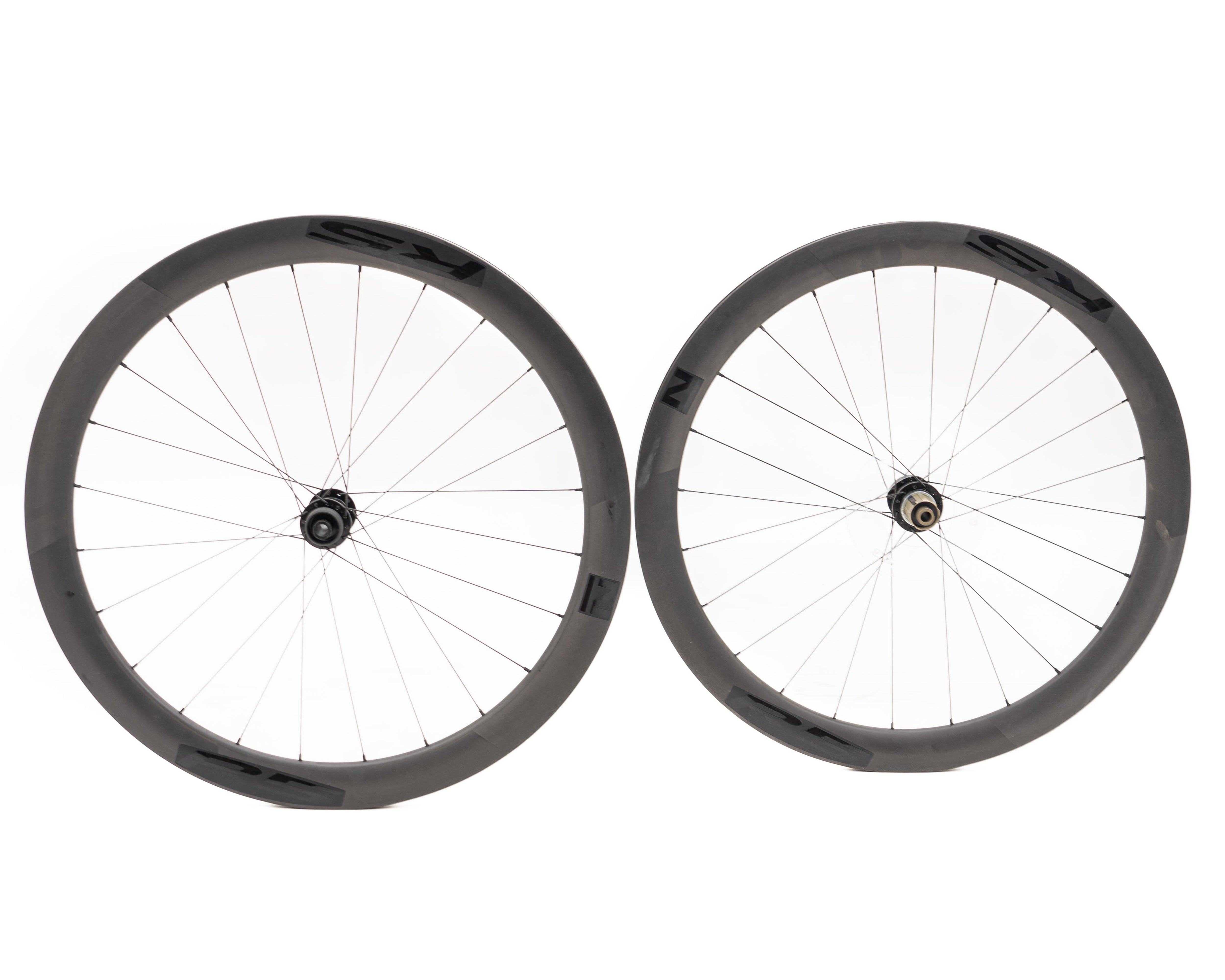 NOVATEC R5 gen4 ディスクブレーキホイール R5-Clincher-disc-set.jpg?