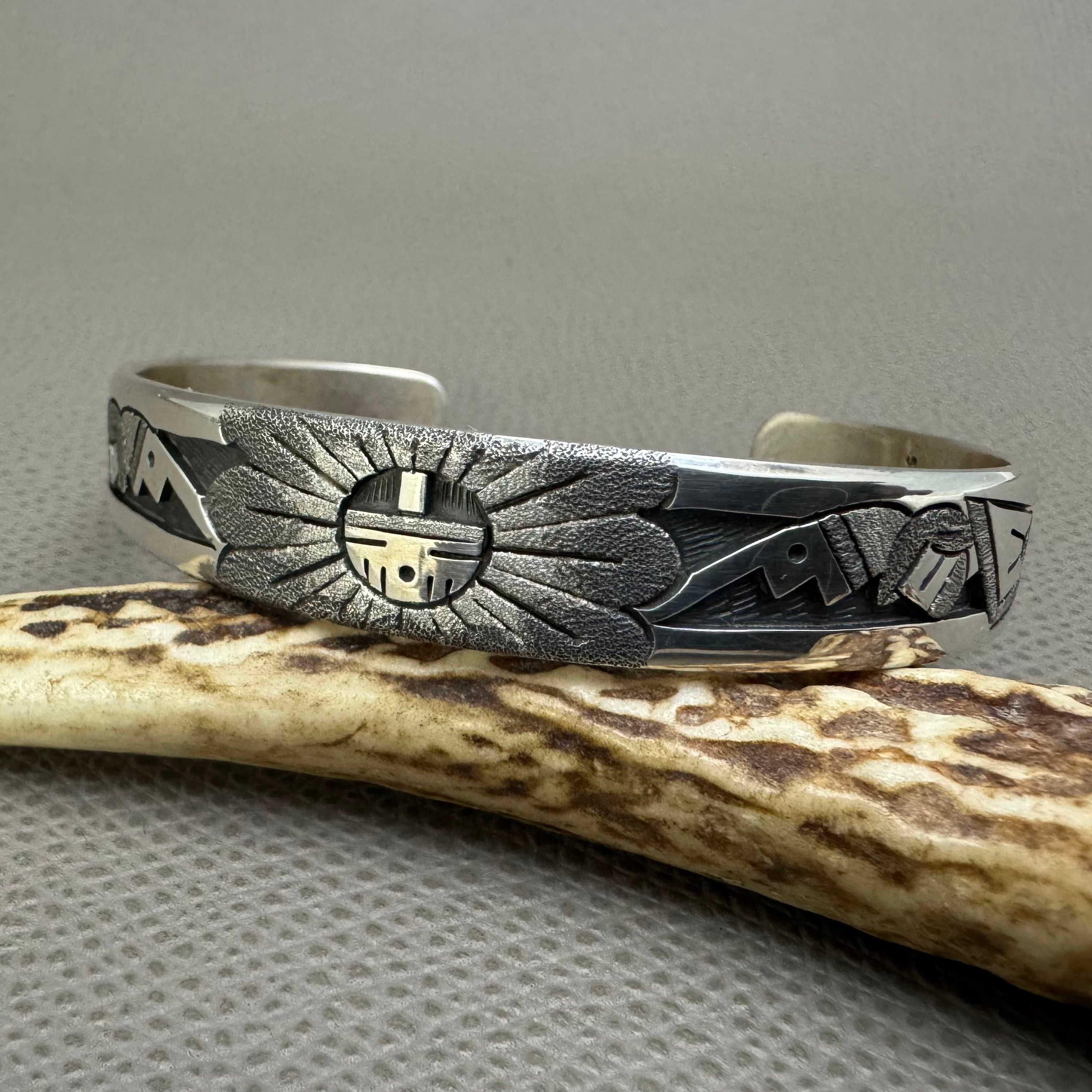 NAVAJO（ナバホ）族 Michael Calladitto作 Roy stoneターコイズ