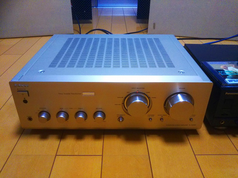 SONY TA-FB720Rを聴く～(^o^)丿 段ボールスピーカーを組み合わせ