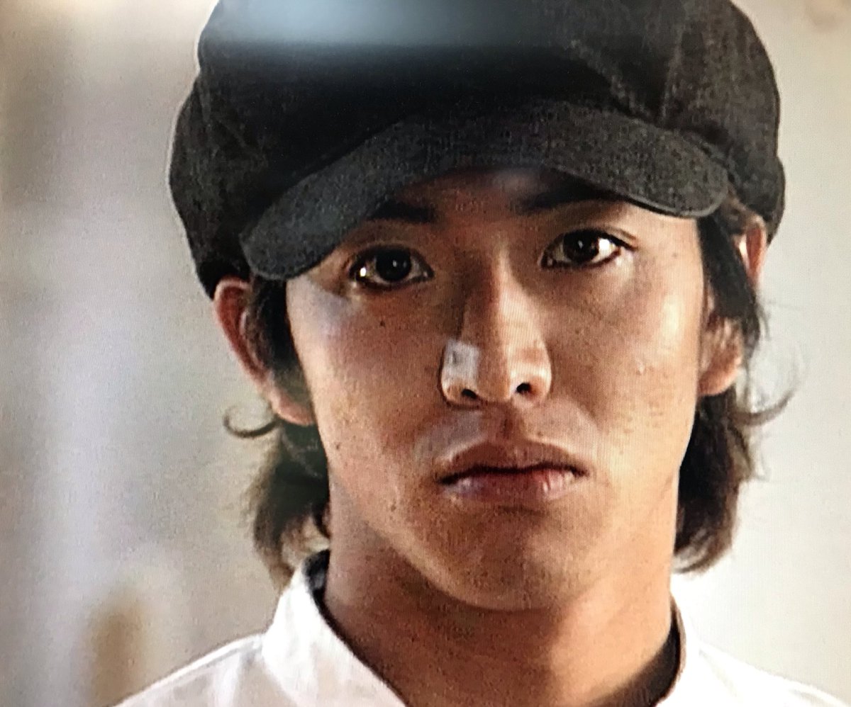 見習いコック👨‍🍳の涼が、 17年後、 天才シェフの尾花👨‍🍳に👍 2人