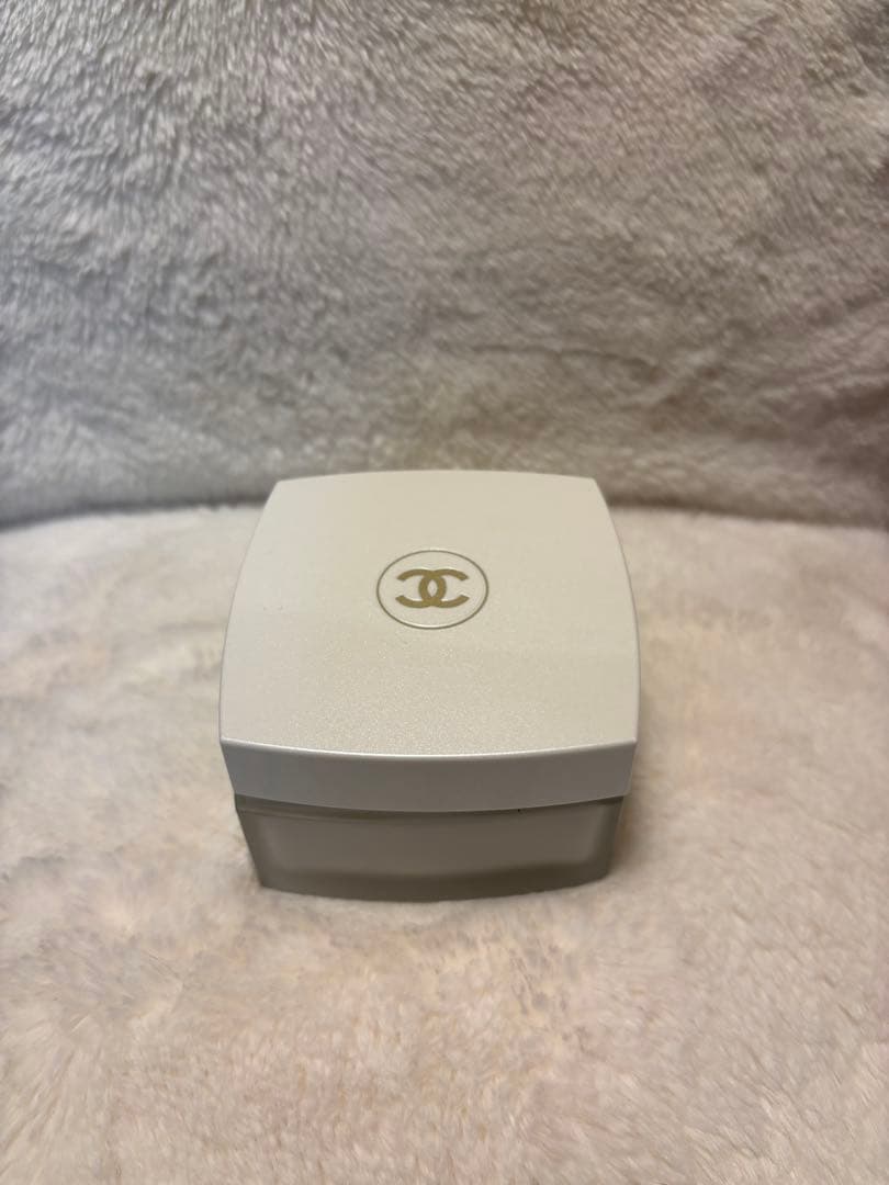CHANEL ココ マドモアゼル シルキー　ボディクリーム 150g coco-mademoiselle-fragrance-