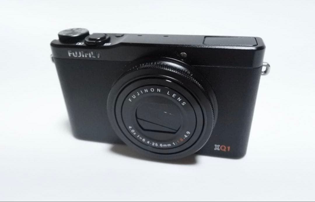 動作確認済み　FUJIFILM XQ1 Fujifilm XQ1 puts X-Trans sensor into an ultra-compact body