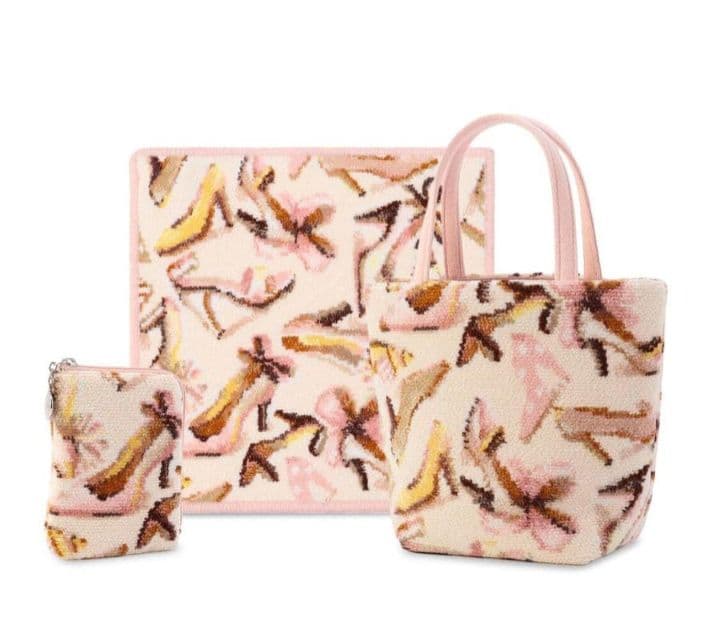 FEILER　福袋　2026 ラブラリー バイ フェイラー2026年福袋、4商品のデザイン公開。12月1日